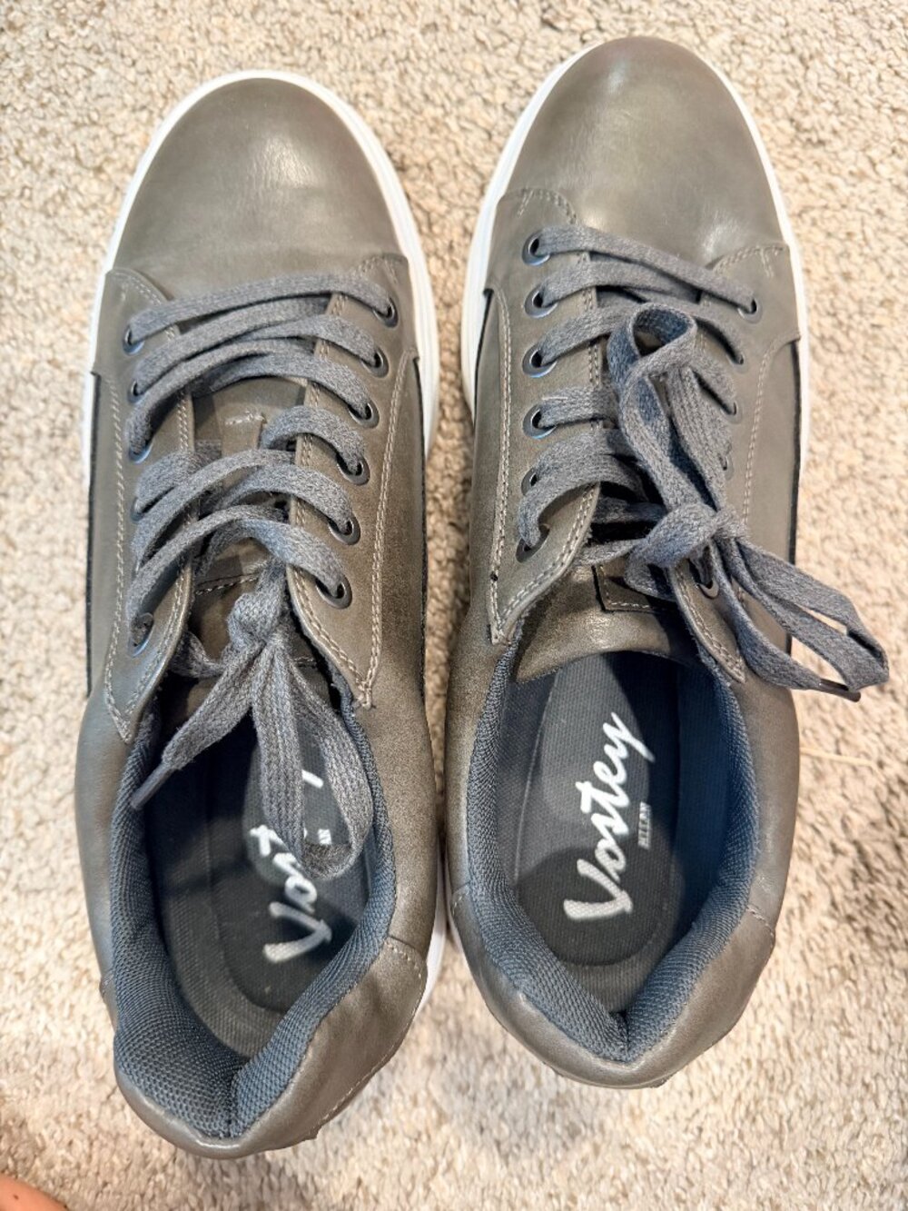 Vostey Gray Casual Sneakers Men's Lace-Up Comfort Shoes Size 10